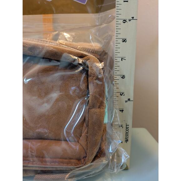 Authentic LABUBU The Monsters Fuzzy Backpack Membership Exclusive - RARE - Picture 16 of 16